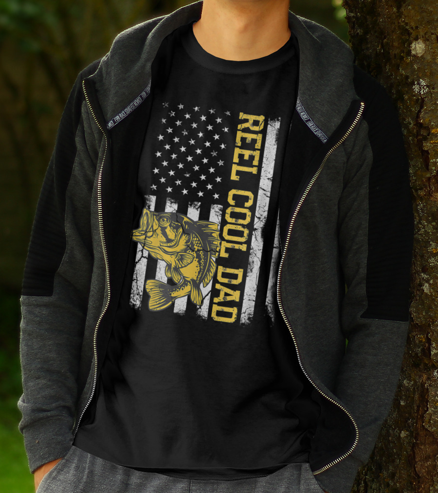 REEL COOL DAD American Flag Fishing T-Shirt