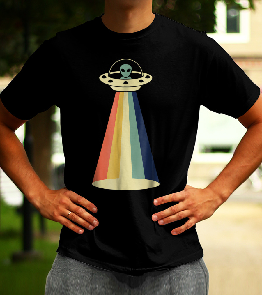 Vintage Alien UFO Rainbow Beams T-Shirt