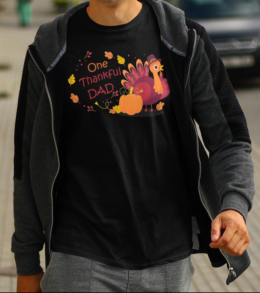 One Thankful Dad Turkey With Pumpkin And Autumn Leaves T-Shirt