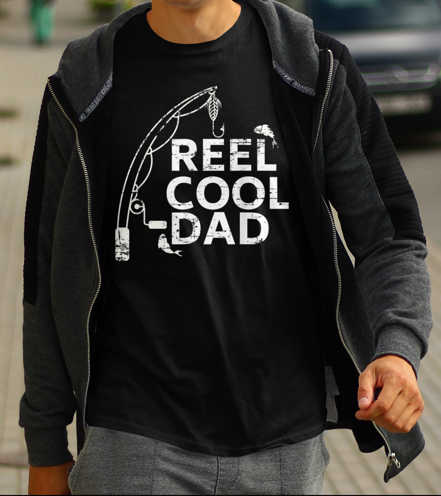 Reel Cool Dad Fishing Father's Day Papa T-Shirt
