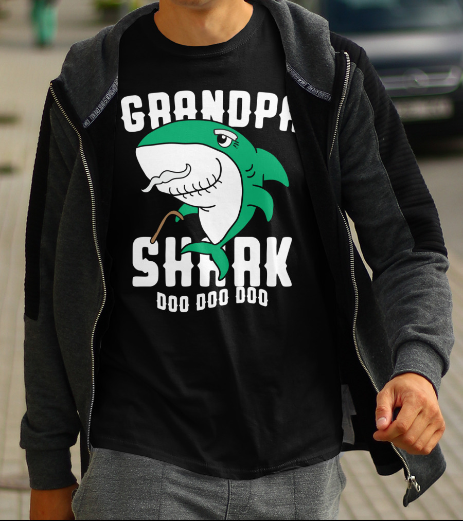 Grandpa Shark Doo Doo Doo Halloween Chr Dad Grandfather T-Shirt