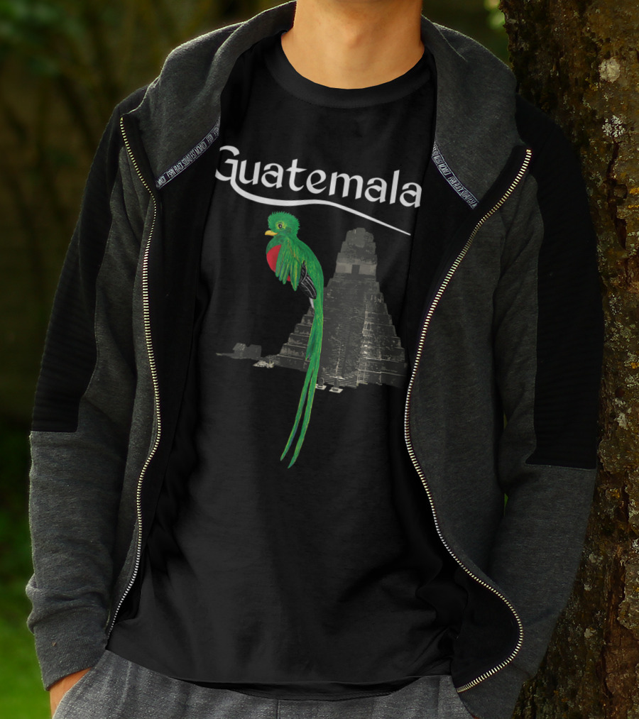 Guatemala Quetzal Chapin Vintage Maya Antigu Pyramid T-Shirt