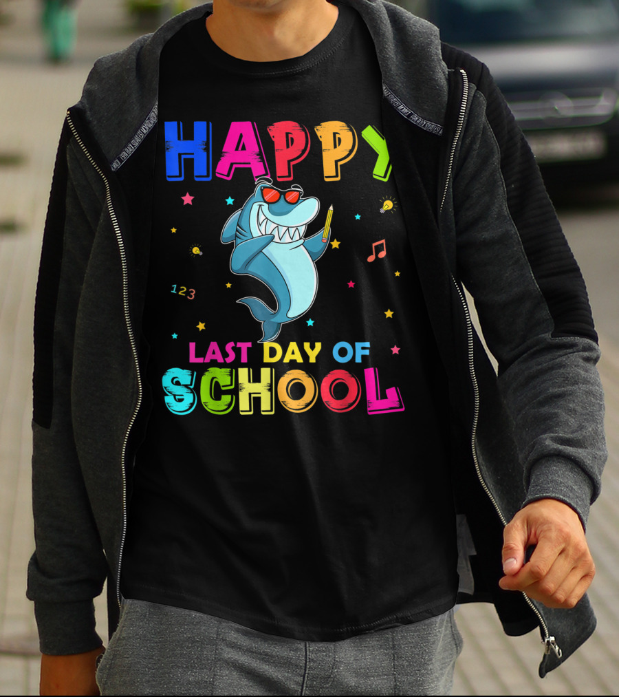 Happy Last Day Of School Dabbing Shark 123 Music Notes T-Shirt
