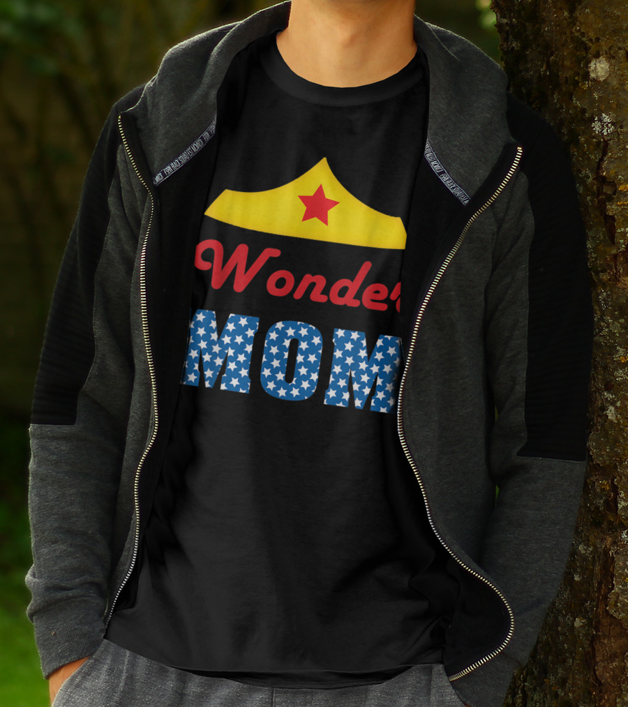 I Love My Wonder Mom Superhero Star Crown T-Shirt