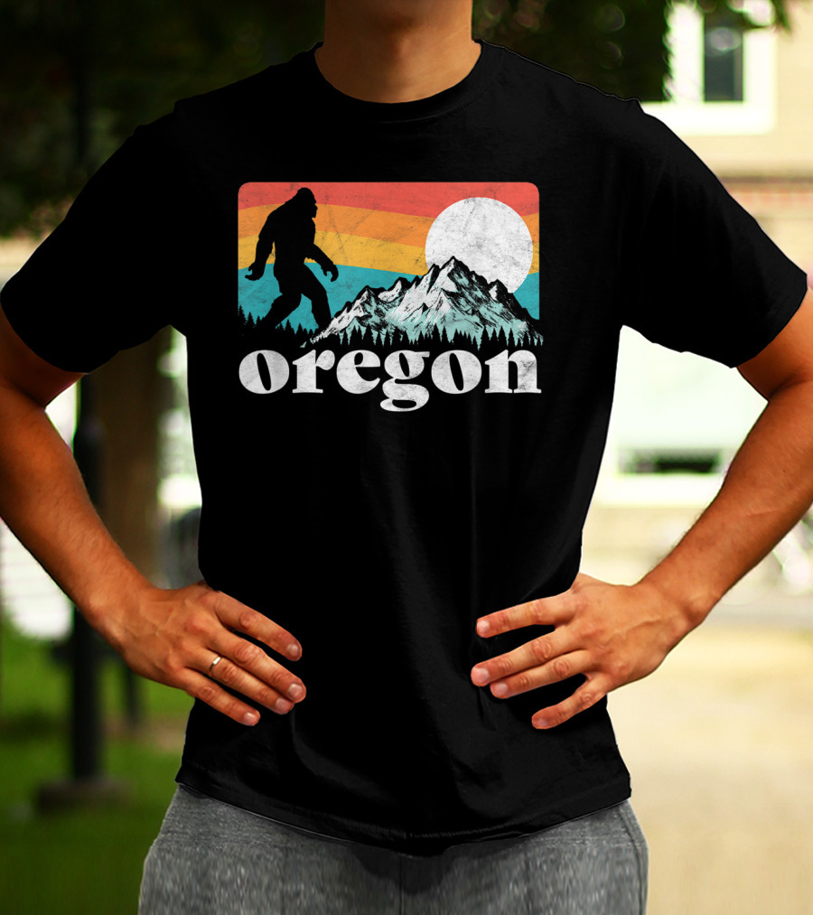 Bigfoot Oregon Mountains Retro Sunset T-Shirt