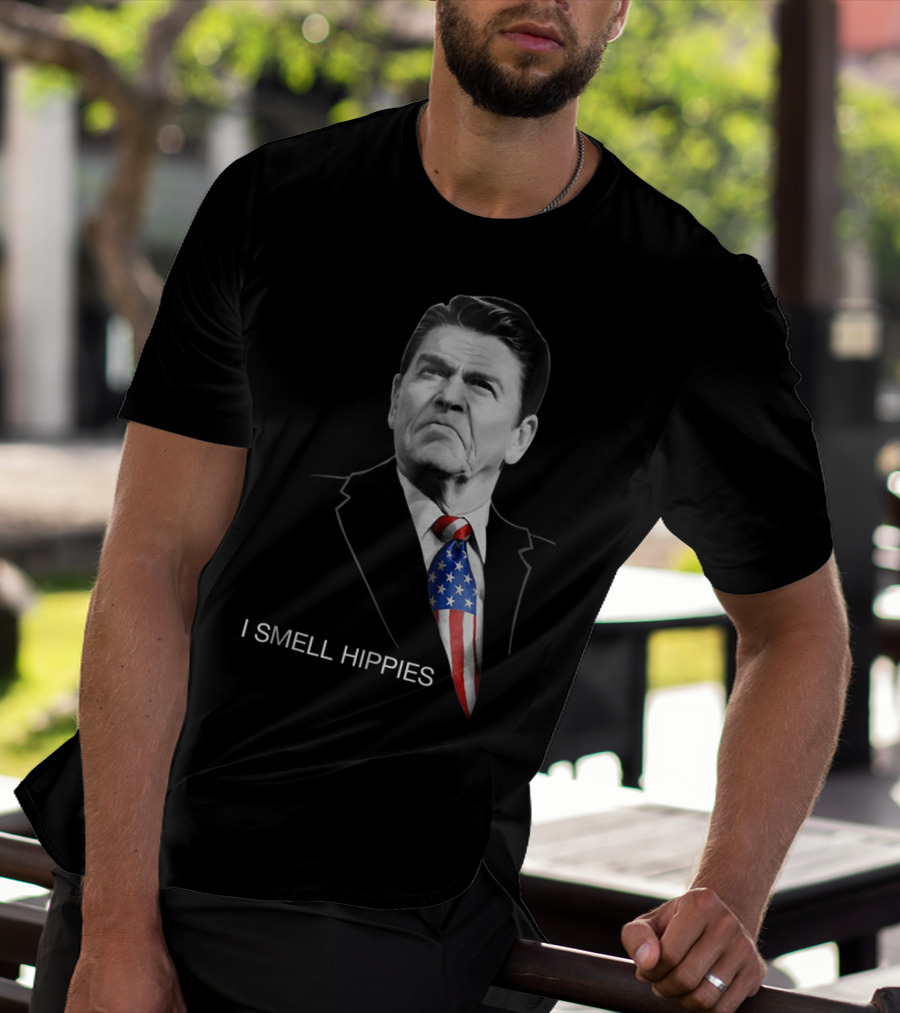 Ronald Reagan I Smell Hippies Patriotic Conservative T-Shirt