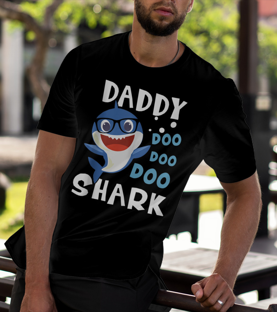 Daddy Shark Doo Doo Doo Funny Baby Mommy T-Shirt
