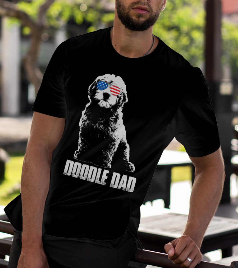 Doodle Dad Goldendoodle Vintage Patriotic American Flag Sunglasses T-Shirt
