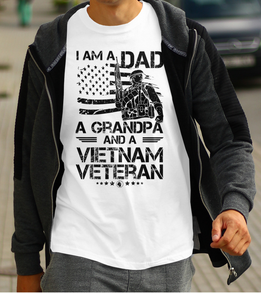 I Am A Dad A Grandpa And A Vietnam Veteran With Soldier And American Flag T-Shirt