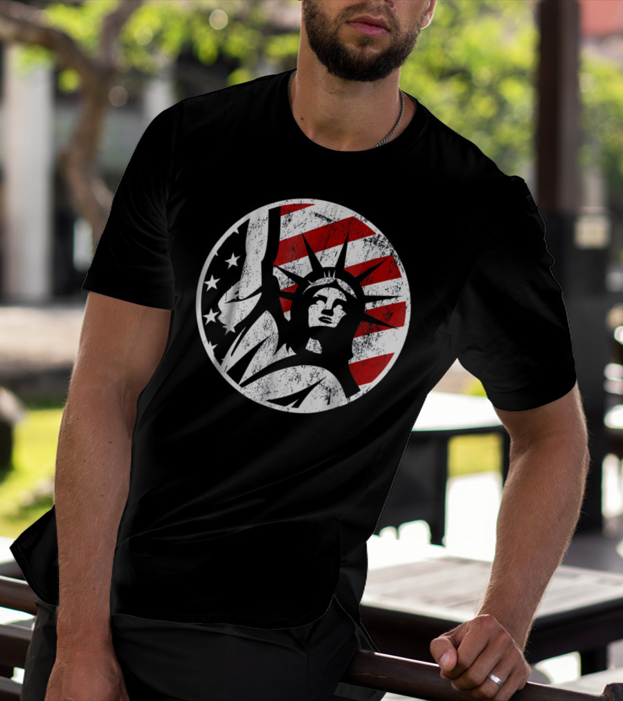 Statue Of Liberty NYC American Flag Circle Stars Stripes T-Shirt