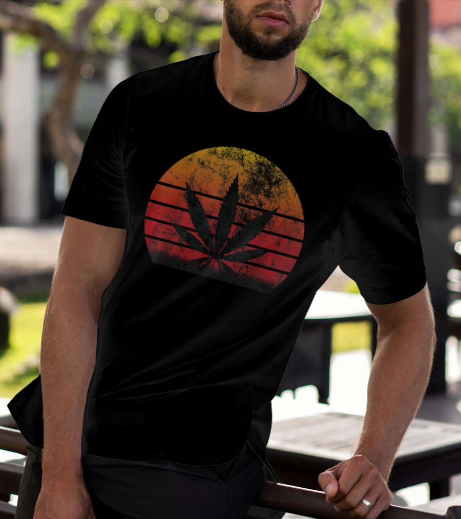 Sunset Grunge Cannabis Leaf Vintage Weed T-Shirt