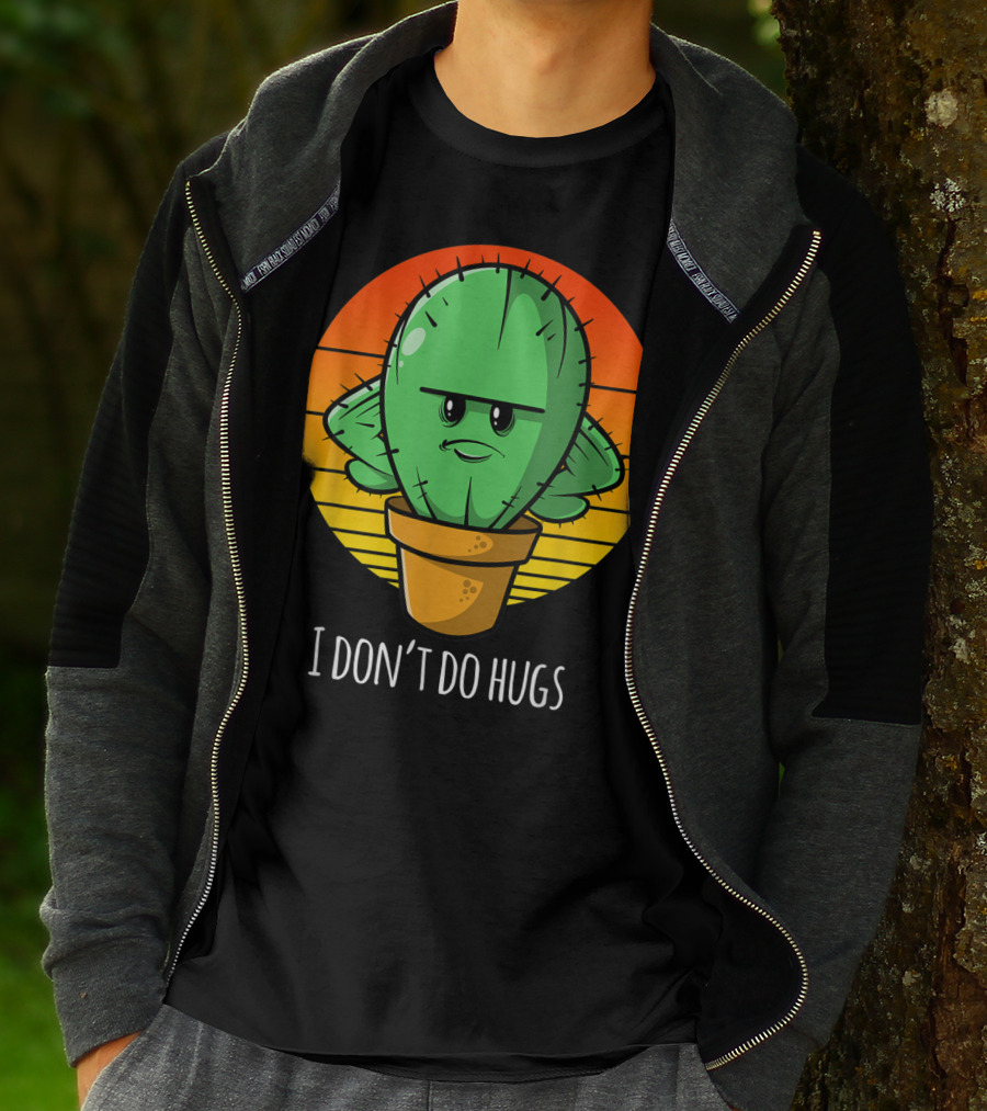 I Don't Do Hugs Funny Cactus Retro Sunset T-Shirt