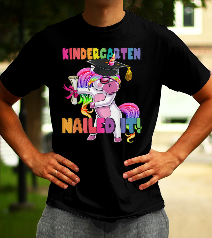 Kindergarten Nailed It Flossing Unicorn Graduation T-Shirt