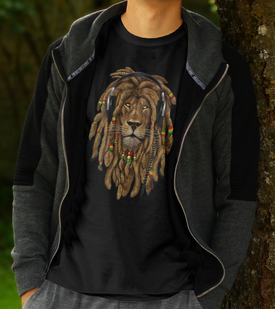 Marley Rasta Lion With Dreadlocks And Headphones For Bob Enthusiast T-Shirt