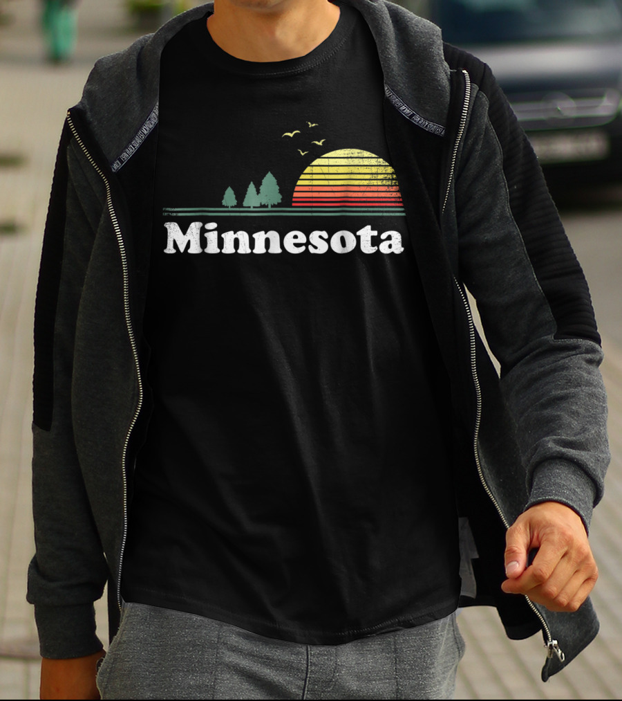 Retro Minnesota Sunset Nature Scene Minnesota Home T-Shirt