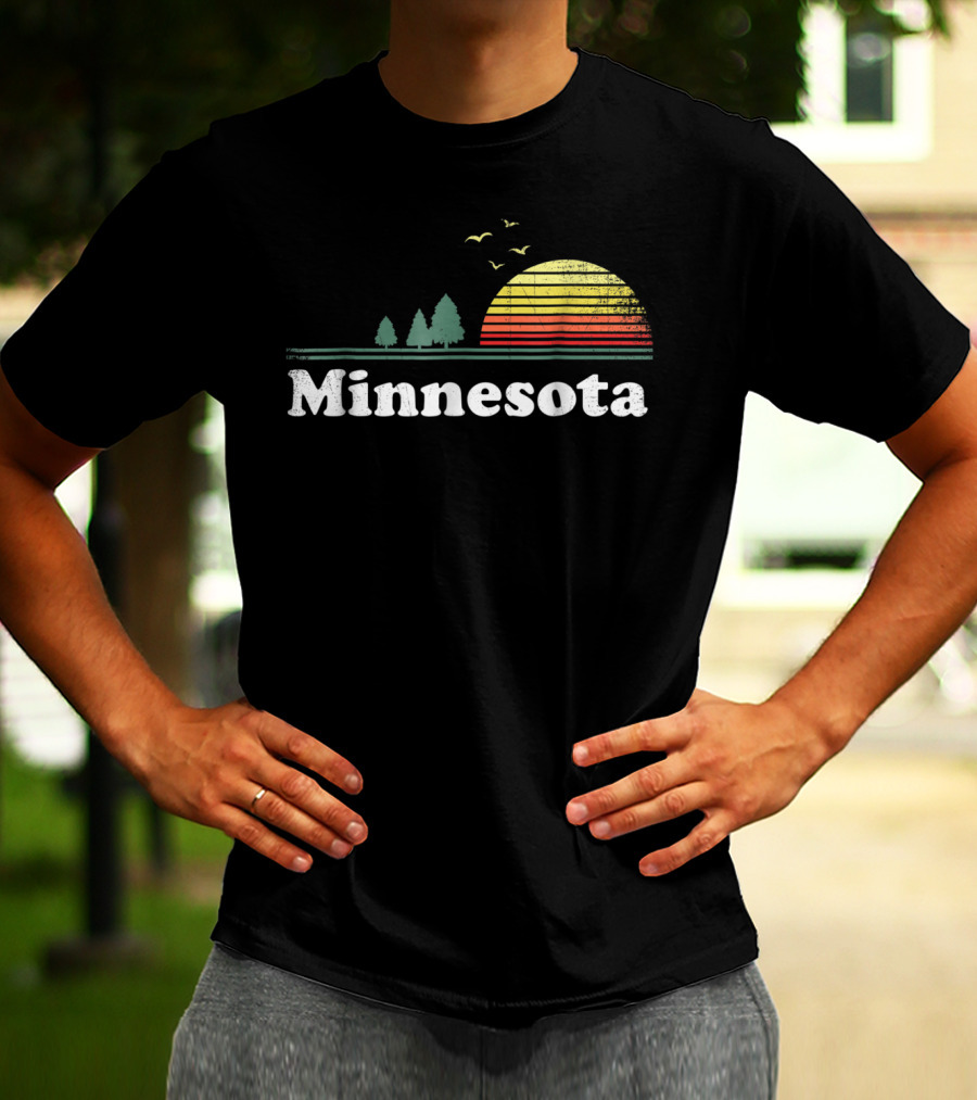 Retro Minnesota Sunset Nature Scene Minnesota Home T-Shirt