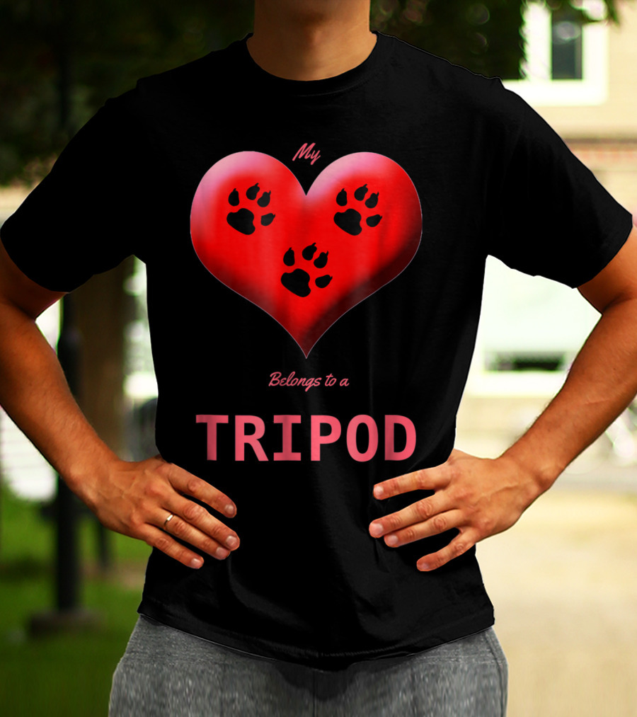 My Heart Belongs To A Tripod Dog 3 Legged Dog Cat Lovers T-Shirt