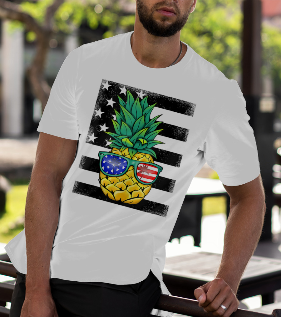 Hawaiian Pineapple With American Flag Sunglasses On Distressed Stars And Stripes Background T-Shirt
