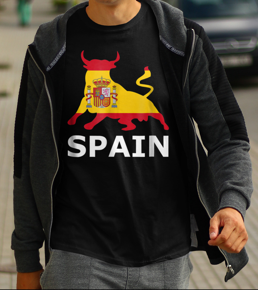Spain Bull With Spanish Flag Crest T-Shirt