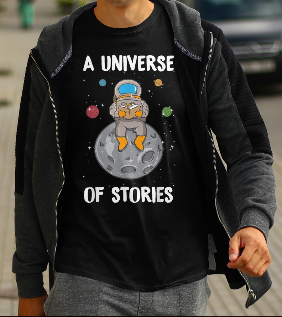 A Universe Of Stories Librarian Astronaut Reading On Moon Summer Reading T-Shirt