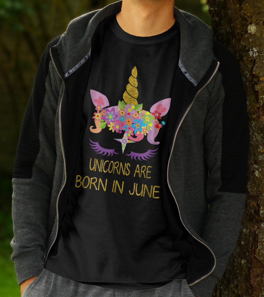 Unicorns Are Born In June Unicorn Girls Birthday T-Shirt