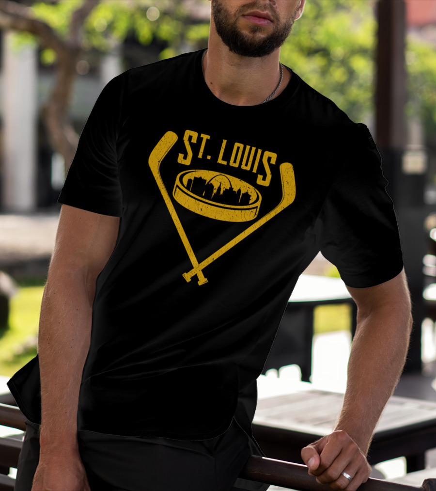 St Louis Missouri Skyline Vintage Hockey T-Shirt