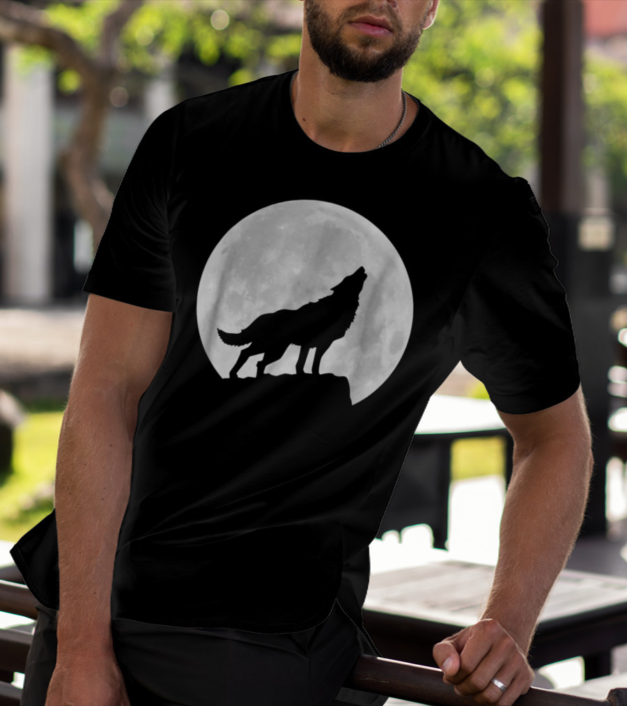 Wolf Howling At Full Moon Spirit Animal T-Shirt