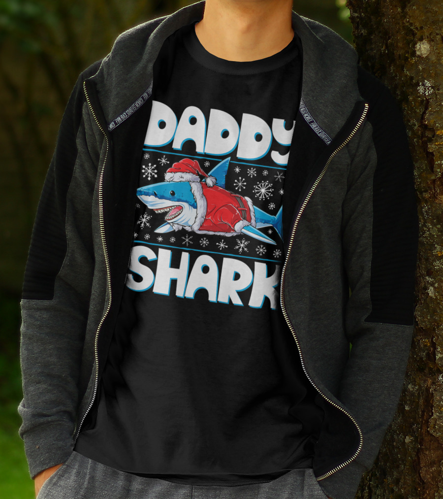 Daddy Shark Santa Christmas Snowflakes T-Shirt