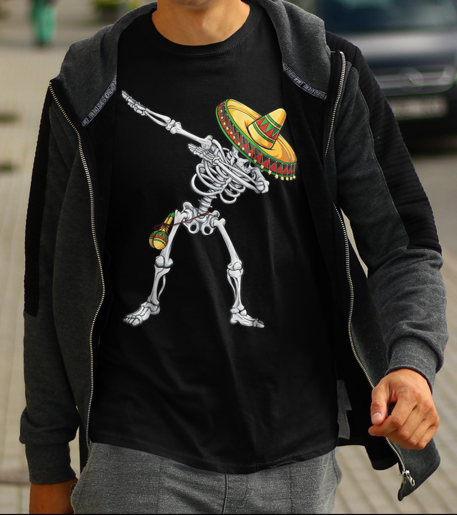 Cinco De Mayo Dabbing Skeleton With Sombrero And Maracas T-Shirt