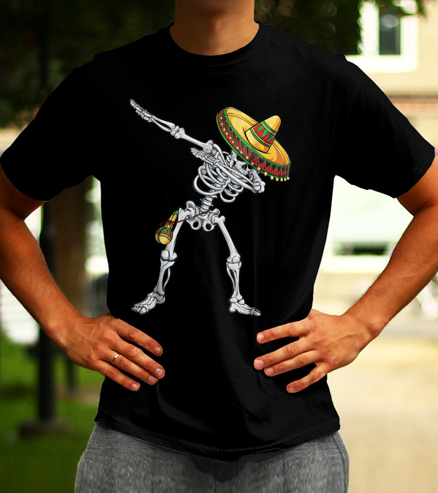 Cinco De Mayo Dabbing Skeleton With Sombrero And Maracas T-Shirt