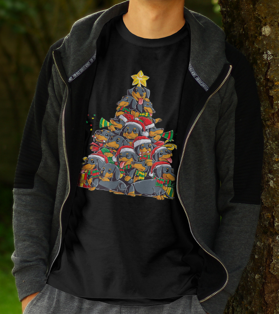 Dachshund Christmas Tree With Santa Hats And Gifts T-Shirt