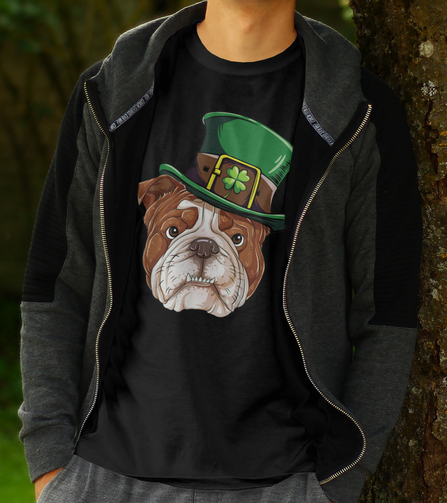 English Bulldog Wearing Leprechaun Hat St Patricks Day Dog T-Shirt