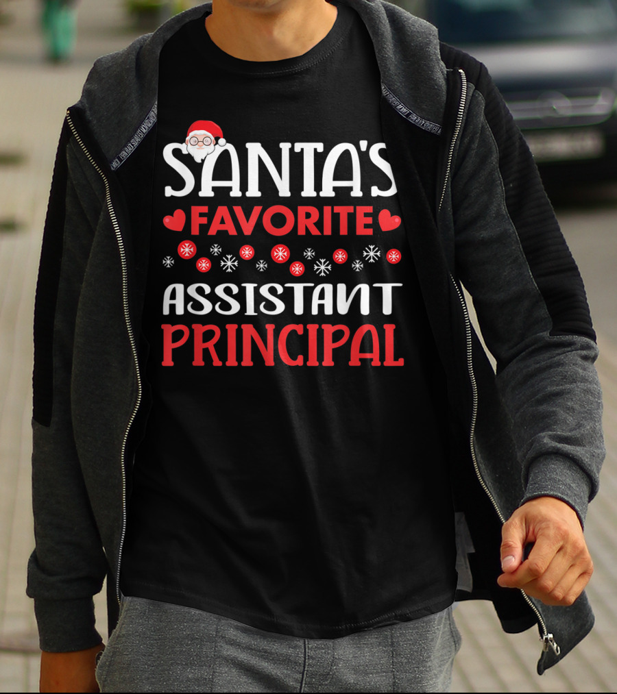 Santa's Favorite Assistant Principal Christmas Snowflake Hearts T-Shirt