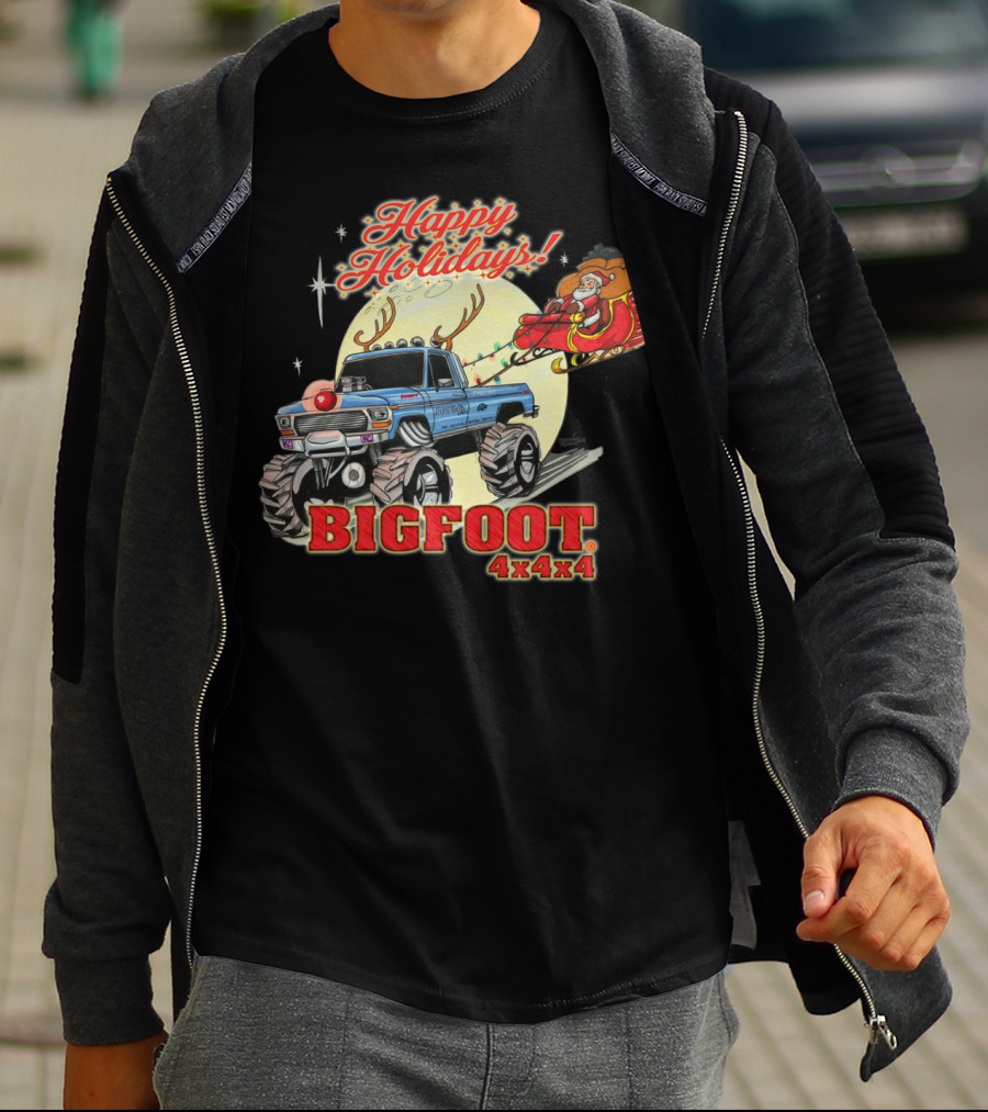 Happy Holidays Bigfoot 4x4x4 Santa Sleigh Reindeer Truck T-Shirt
