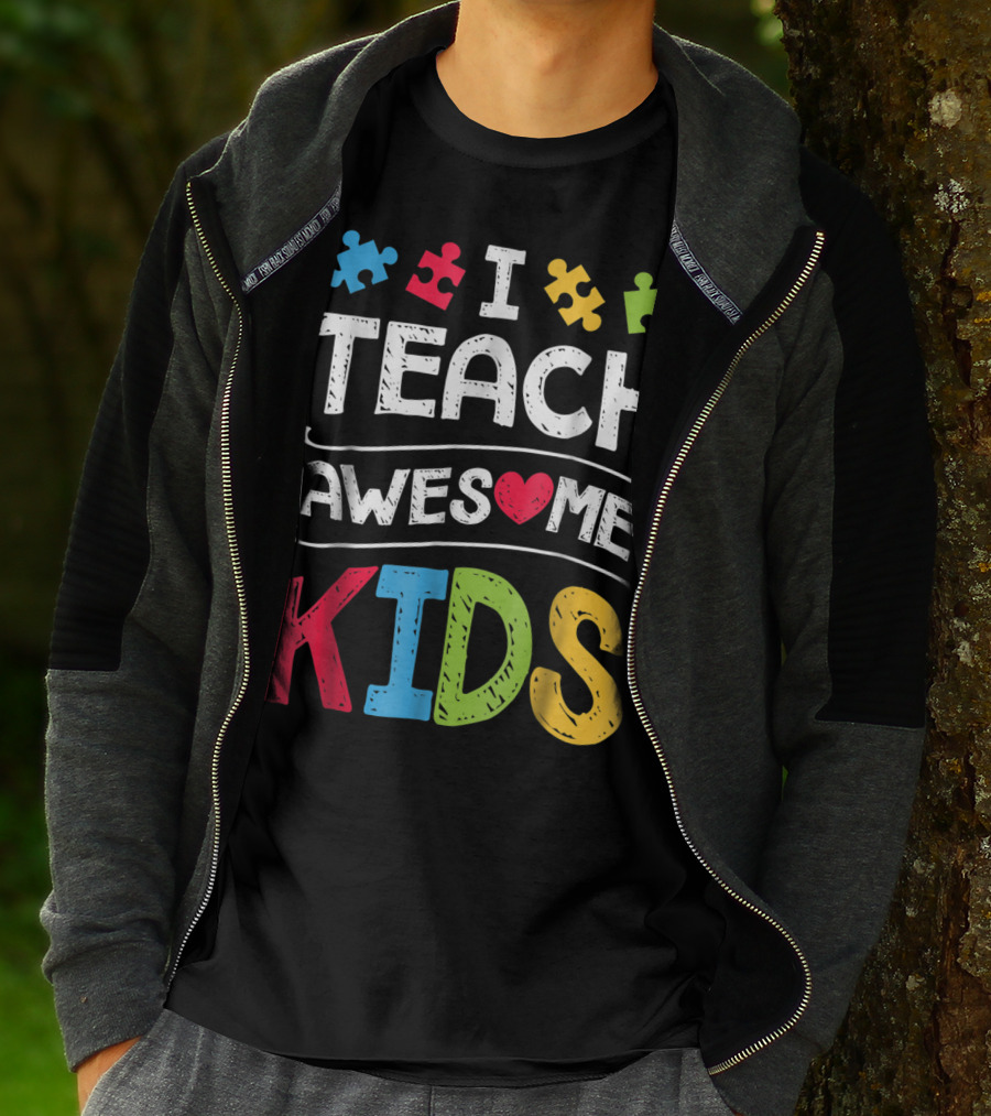 I Teach Awesome Kids Autism Awareness Puzzle Pieces And Heart T-Shirt