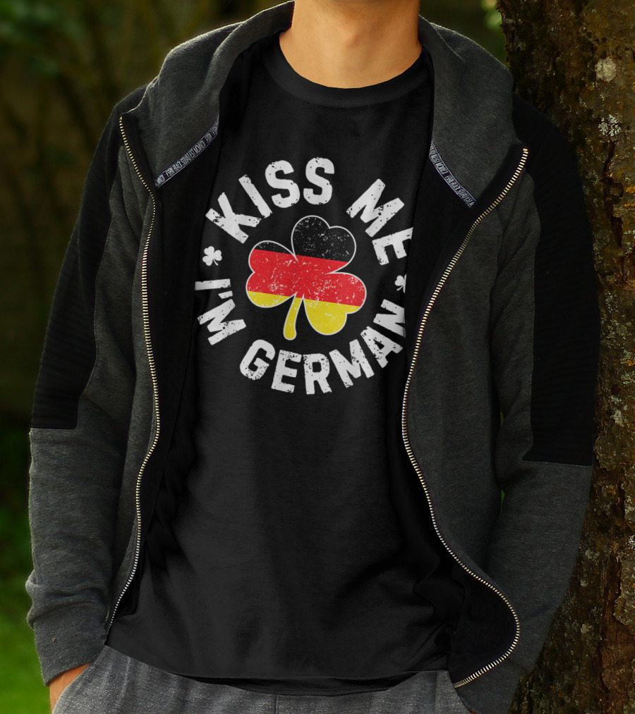 Kiss Me I'm German Clover St Patricks Day Germany T-Shirt