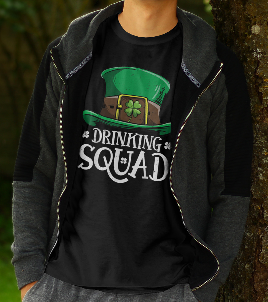 Drinking Squad Leprechaun St Patricks Day Men T-Shirt