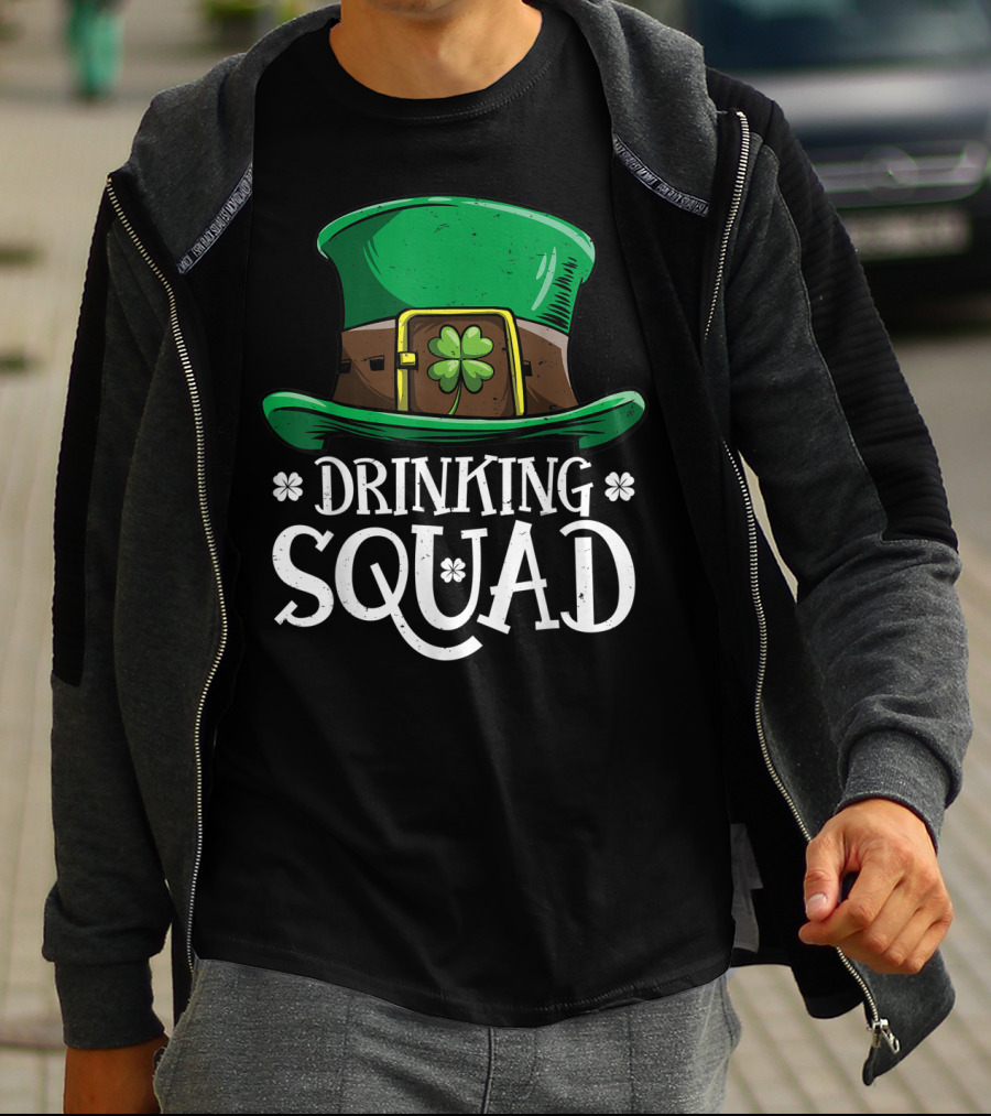 Drinking Squad Leprechaun St Patricks Day Men T-Shirt