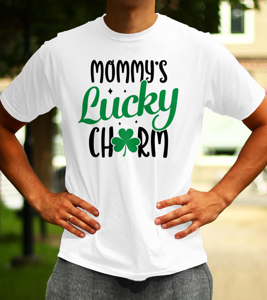 Mommy's Lucky Charm Shamrock St Patricks Day T-Shirt