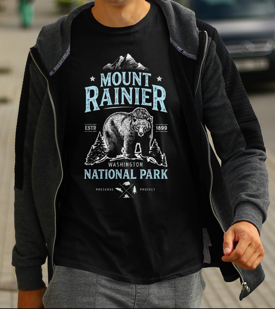 Mount Rainier National Park Washington Bear ESTD 1899 Preserve Protect T-Shirt