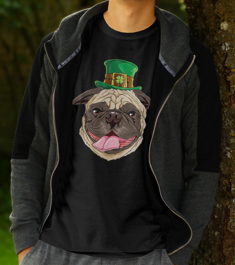 Pug Leprechaun St Patricks Day Funny Dog Wearing Green Hat T-Shirt