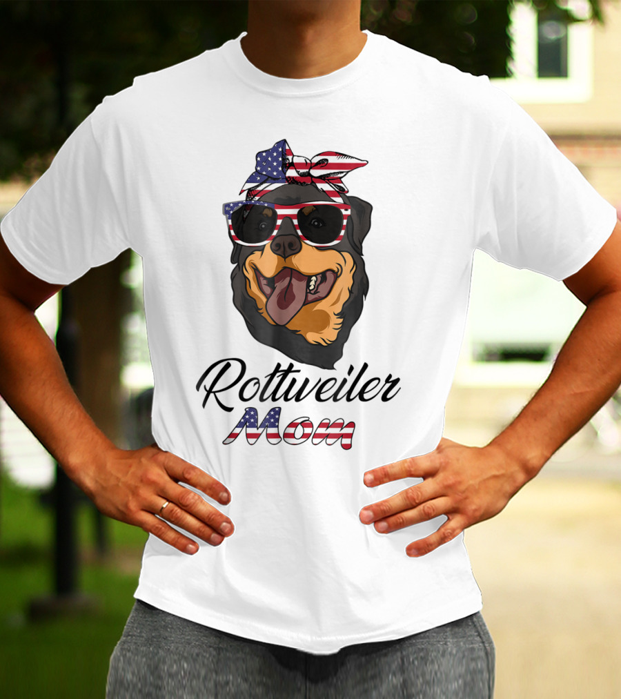 Rottweiler Mom Bandana Glasses American Flag T-Shirt