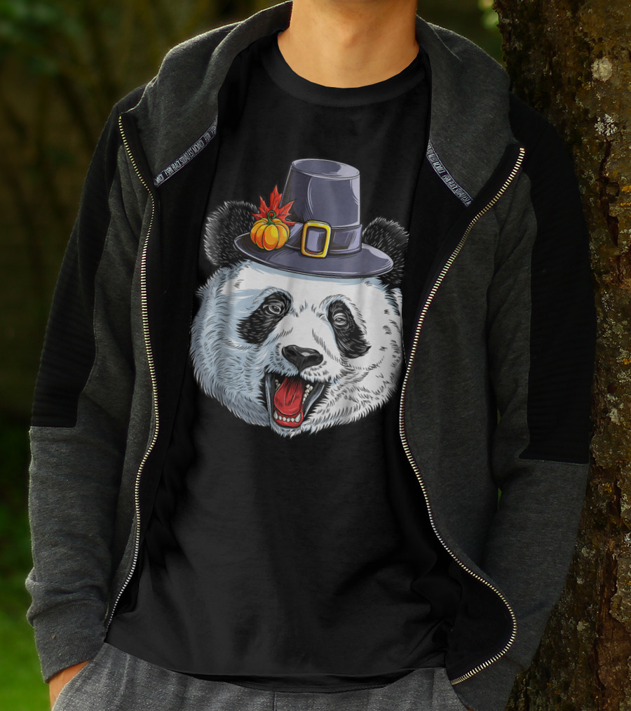 Thanksgiving Panda In Pilgrim Hat With Pumpkin And Leaves T-Shirt