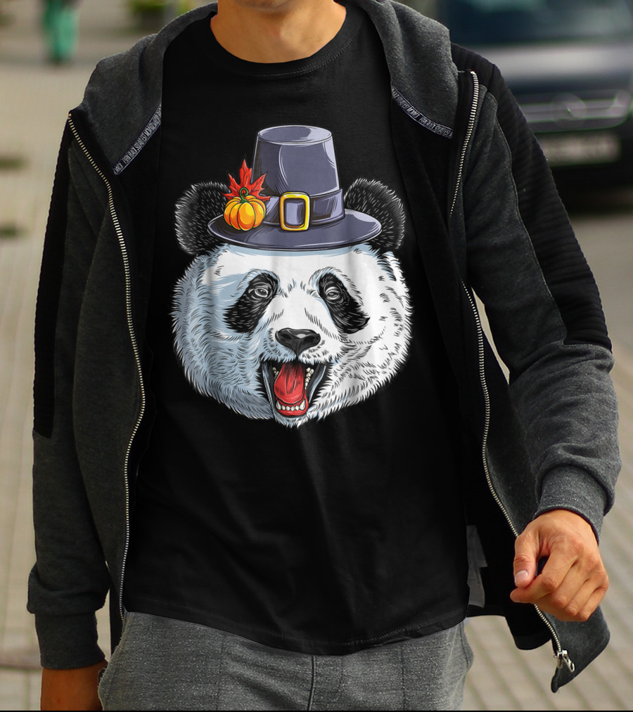 Thanksgiving Panda In Pilgrim Hat With Pumpkin And Leaves T-Shirt