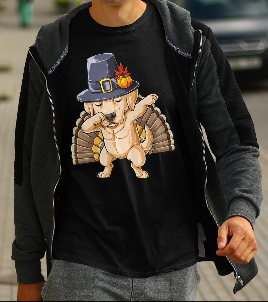 Thanksgiving Dabbing Labrador Wearing Pilgrim Hat With Turkey Tail T-Shirt