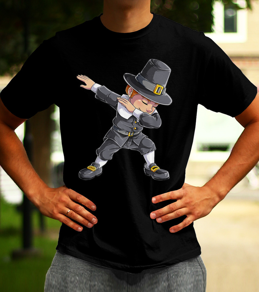 Thanksgiving Pilgrim Dabbing Celebration With Pilgrim Hat And Buckled Shoes T-Shirt