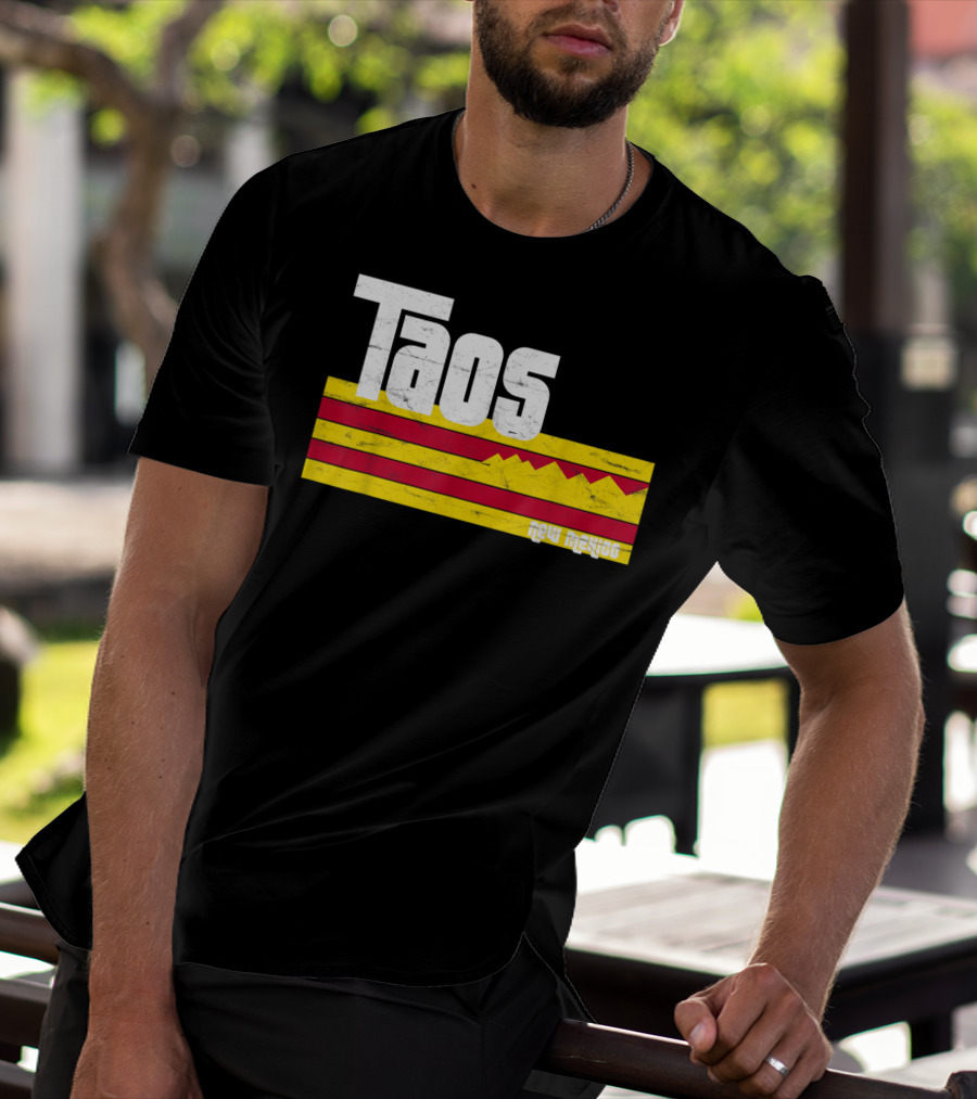 Taos New Mexico Vintage Mountain Stripes Skiing Hiking T-Shirt