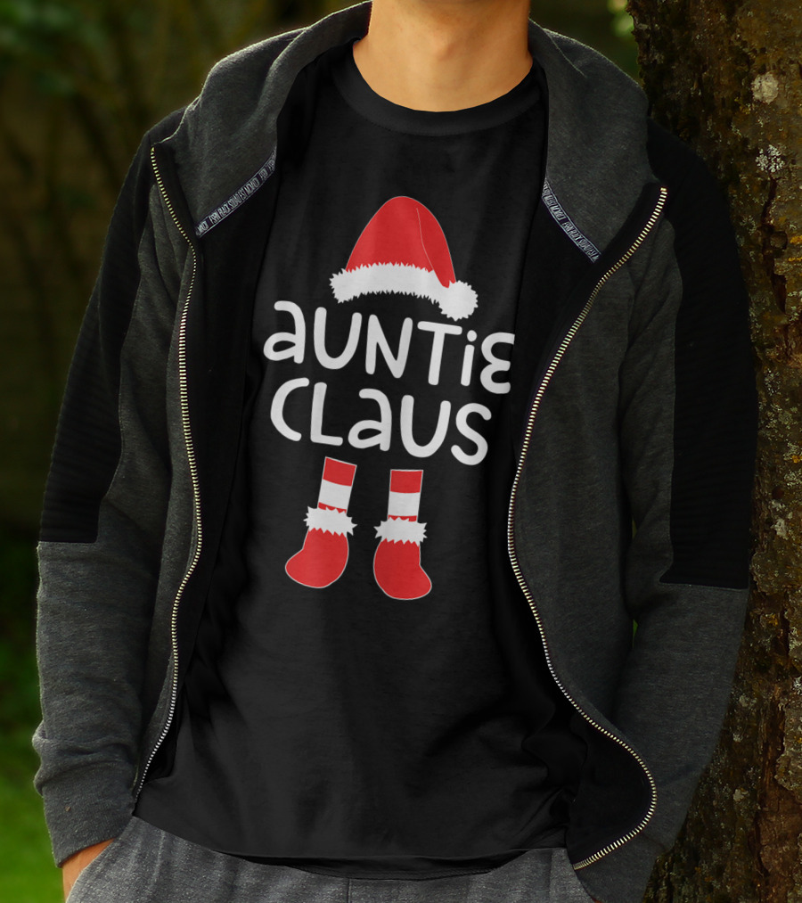 Santa Hat And Boots Auntie Claus Christmas T-Shirt