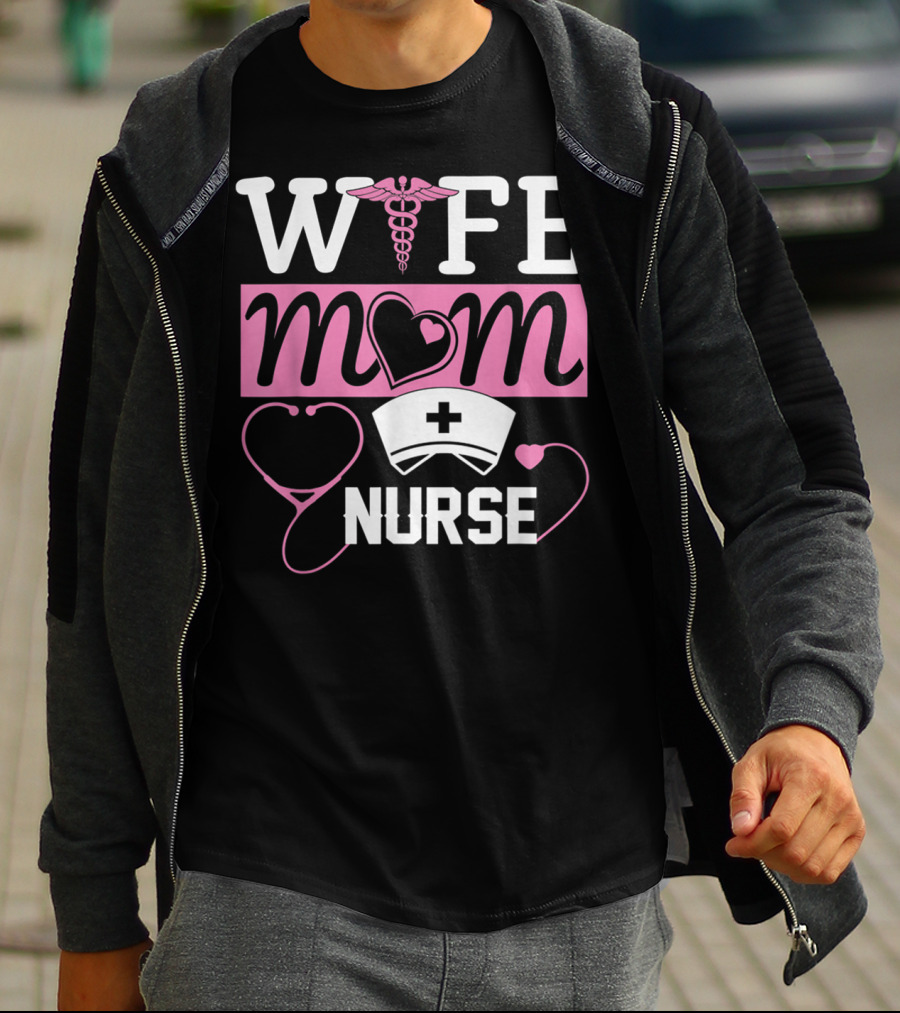 Wife Mom Nurse Heart Stethoscope Caduceus Nurse Cap T-Shirt