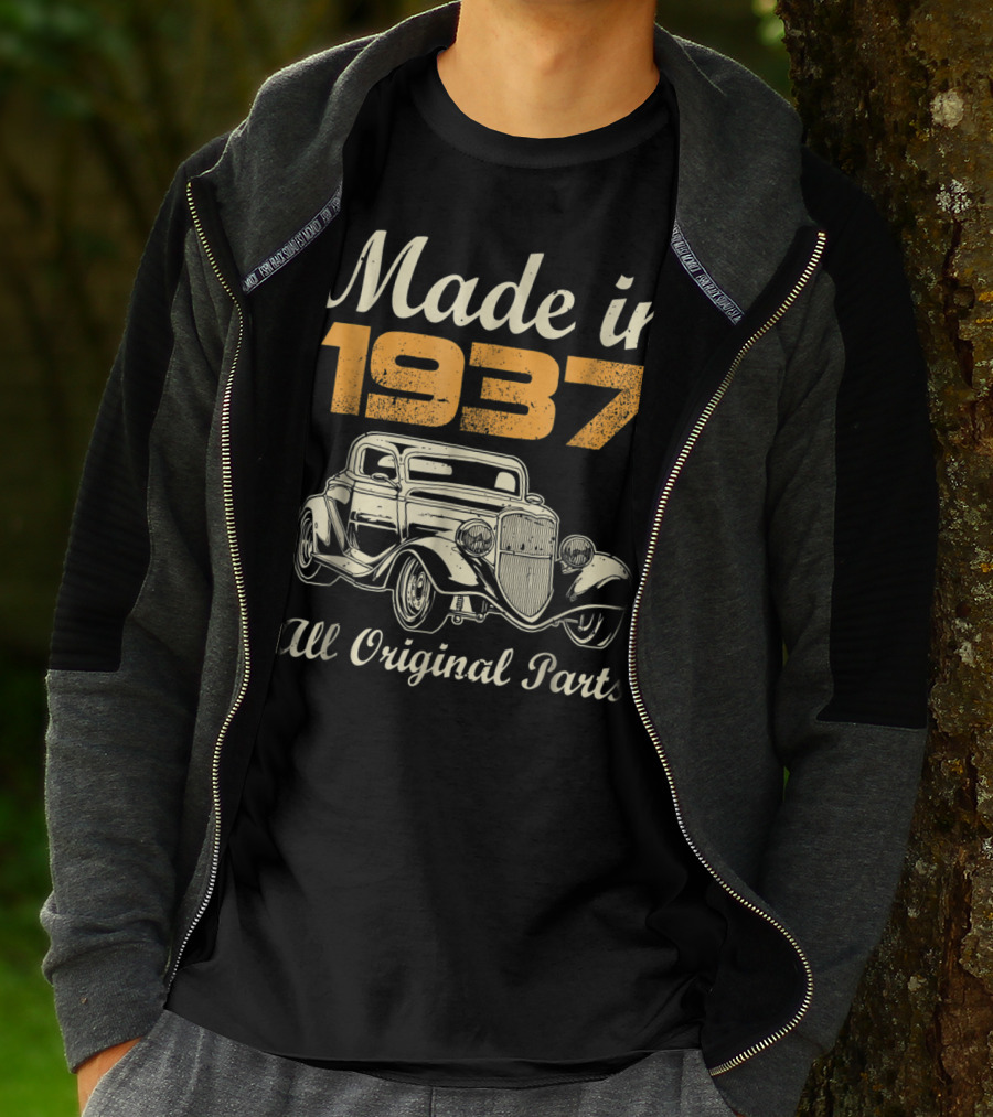 Made In 1937 All Original Parts Vintage Car 82nd Birthday T-Shirt